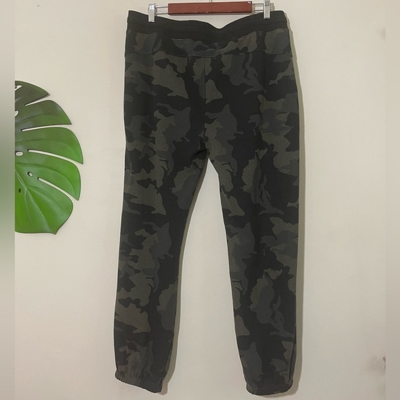 PrAna Cozy Up Hiking Pants Joggers in Black Camo Combo XL - Picture 10 of 14